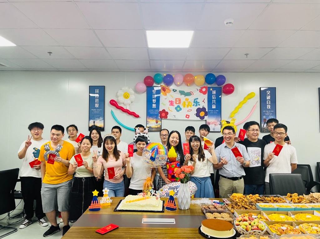 仲夏伊始 光芒新生——MK体育
2022年第二季度生日会及分享会
