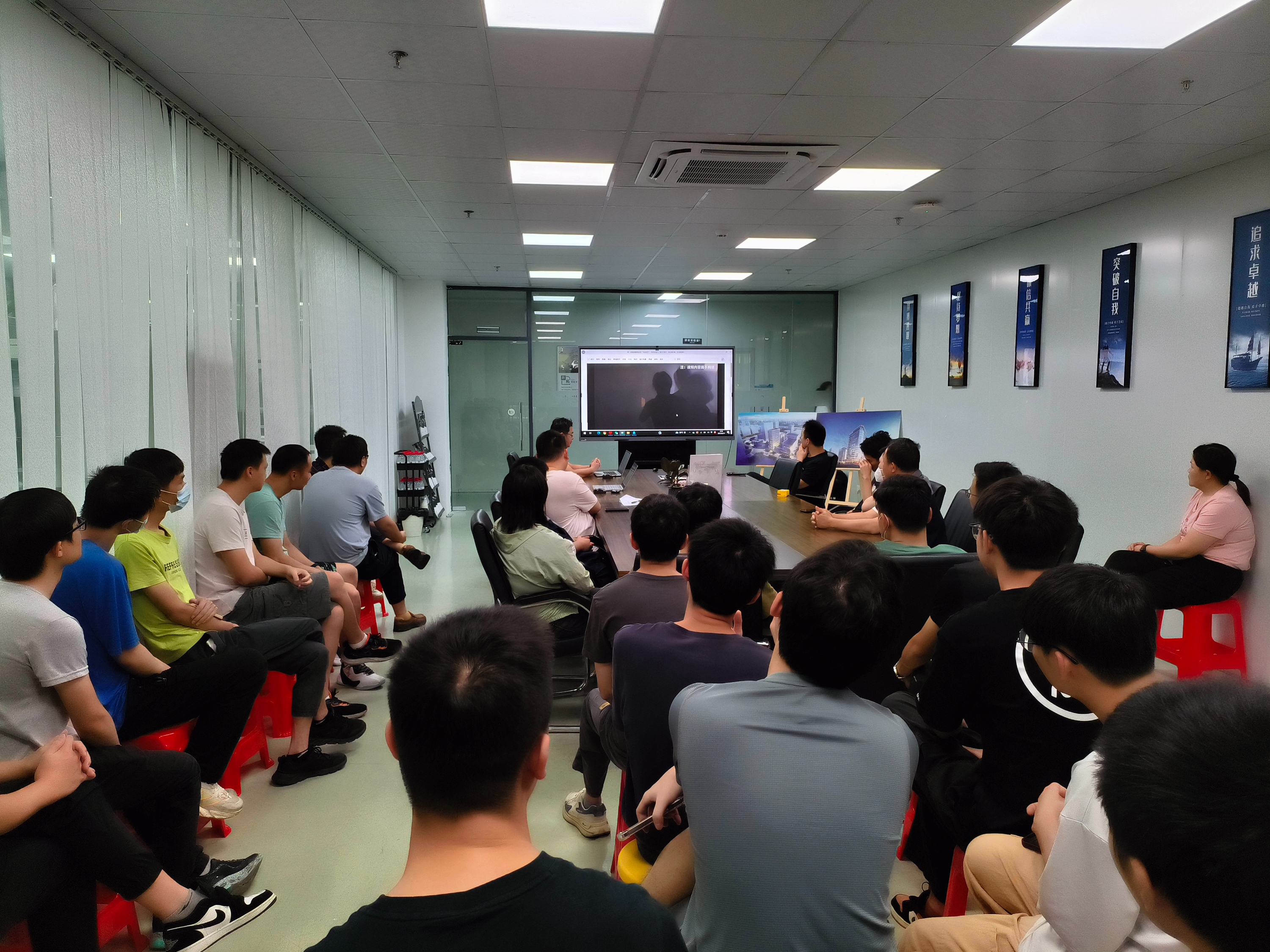 “人人讲安全 个个会应急” MK体育
安全生产月回顾